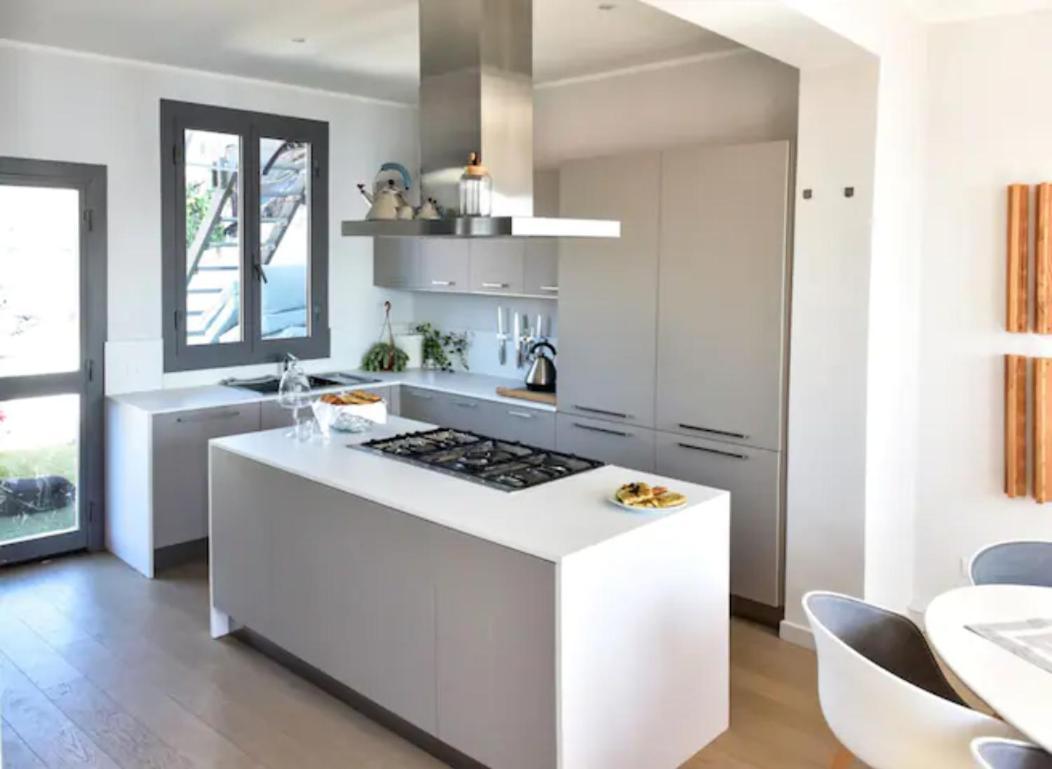Attico D' Amare Apartment Ventimiglia Luaran gambar